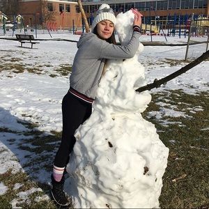 Meet your Posher, Talia